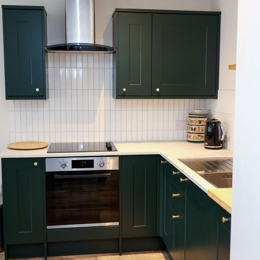 Spacious 1-Bed Apartment With Super King Or Twin In Central Charlbury, Cotswolds Экстерьер фото